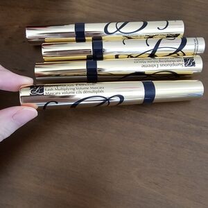 Estee Lauder Sumptuous Extreme Lash Multiplying Volume Mascara